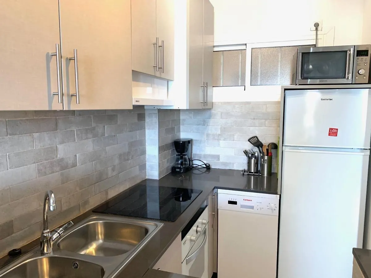 Neptuno Beachfront Apartments Marbella