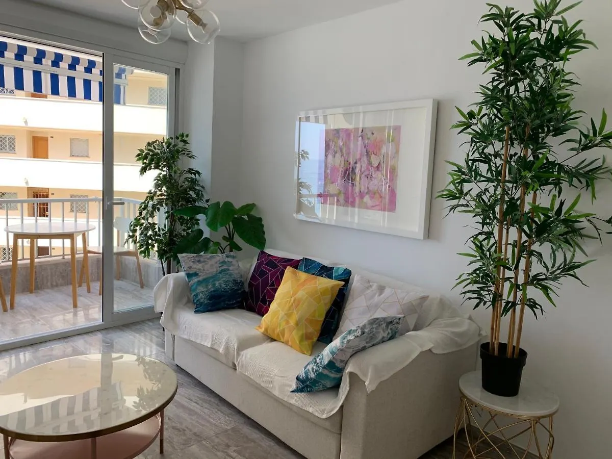 Neptuno Beachfront Apartments Marbella